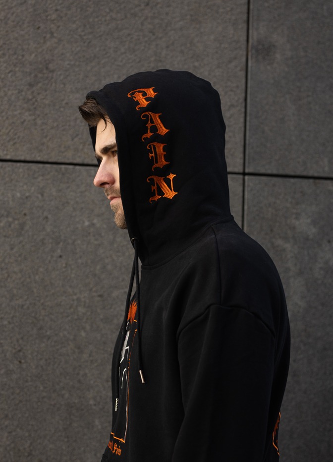 Pain anime geborduurde hoodie zwart